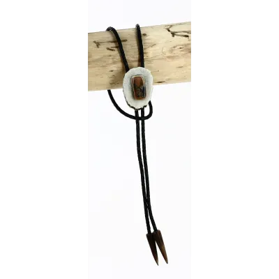 Bolo Tie - Cravate Cerf & Ivoire Mammouth Fossile 12  - Traclet  Reference : 15680| Chapellerie Traclet