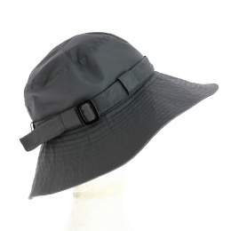 Wide-brimmed khaki rain hat