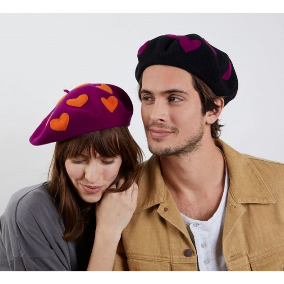 Maupassant Wool Beret Black with Heart Pattern - Laulhère