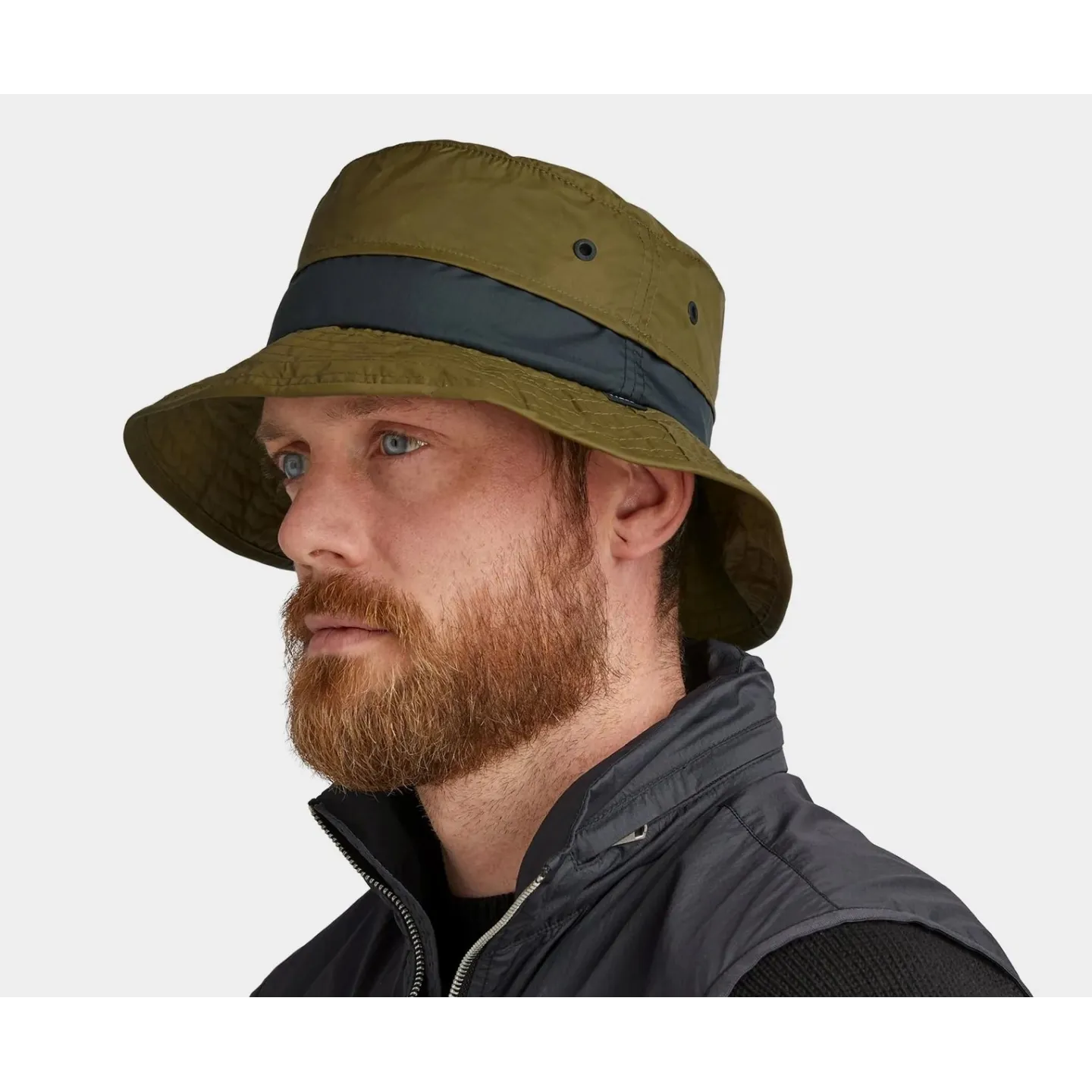 Black UPF50+ Traverse Bucket Hat - Tilley ref 17347