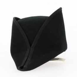 Bicorne ⇒ Purchase of Napoleon's bicorne felt hat