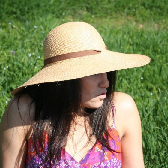 Straw hat DAISIE